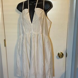 SHEIN Elegant White Sleeveless Dress